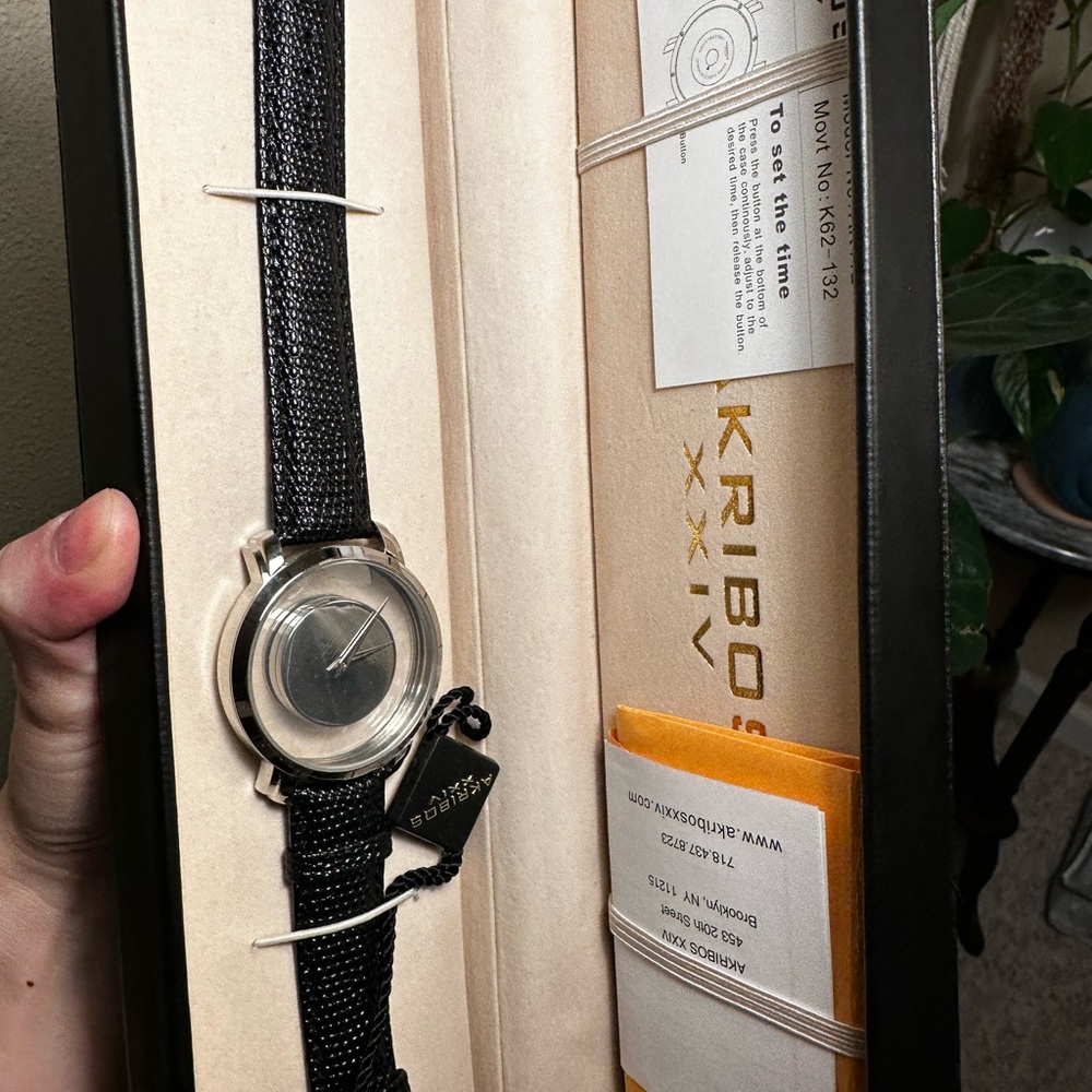Akribos XXIV Silver Case with Black Strap Smartwatch